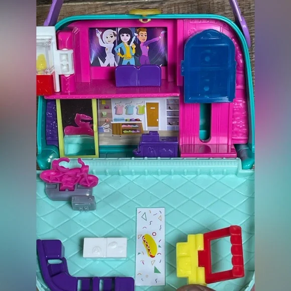 Polly Pocket Handbag Doll Playset 2018 Blue Purple Bow Movie Theater Mall Figure - Picture 14 of 16